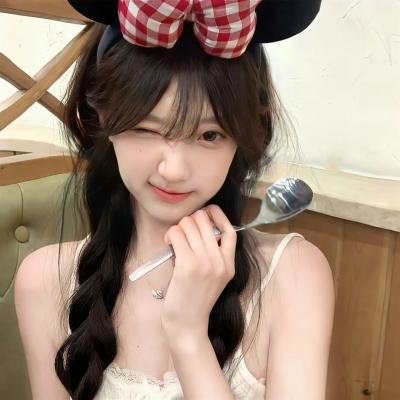 港台老牌艺人隐婚生子传闻，本人沉默不回应，凌晨引热议